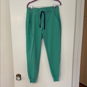 FIGS Surgical Green Zamora Jogger Scrub Pants
